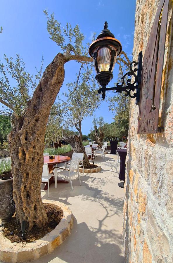 Hotel Mashtra - The Olive House Ulcinj Esterno foto