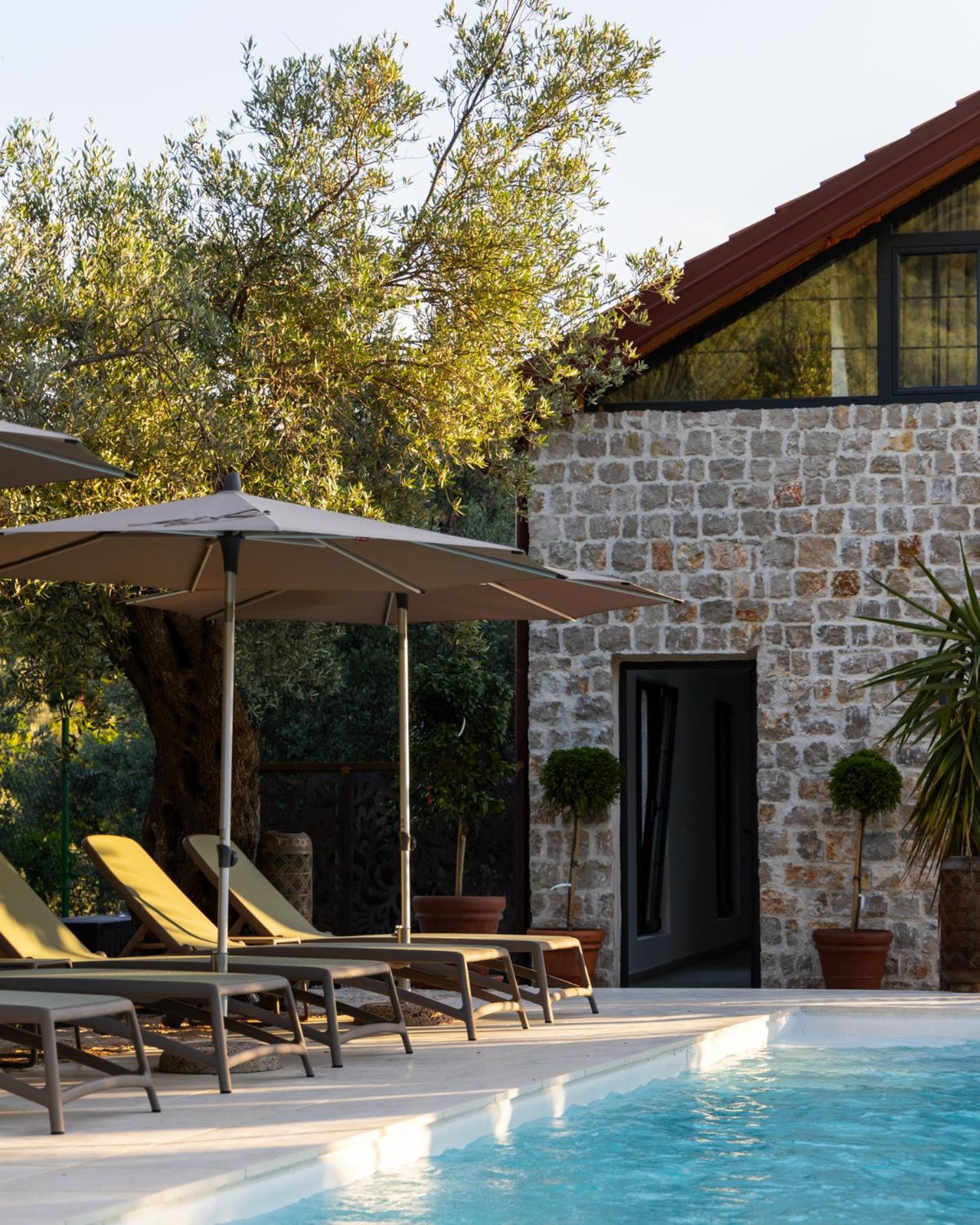 Hotel Mashtra - The Olive House Ulcinj Esterno foto