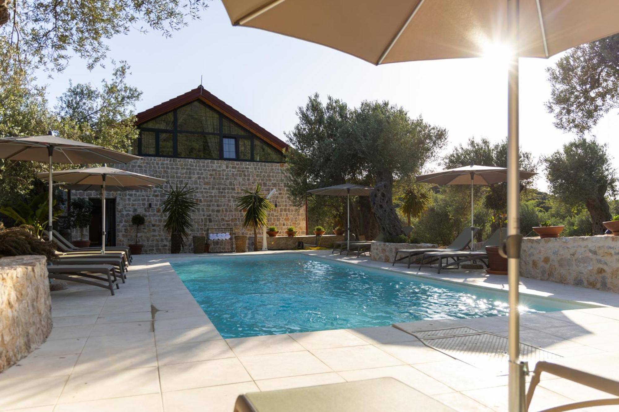 Hotel Mashtra - The Olive House Ulcinj Esterno foto
